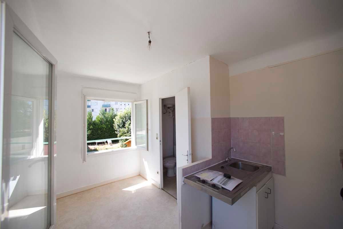 Grand F1 meublé proche IUT, UTT, Hôpital