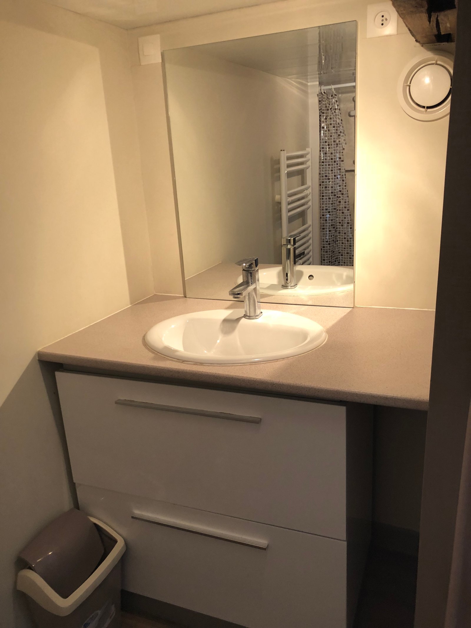 Studio meublé secteur Cathédrale